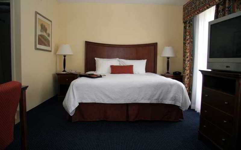 Hampton Inn & Suites Savannah - I-95 South - Gateway Номер фото